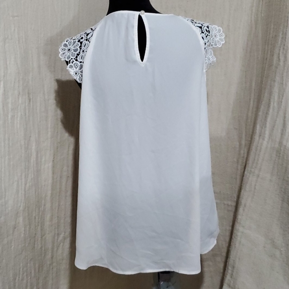 Express Lace Sleeve Shirt - Picture 3 of 5